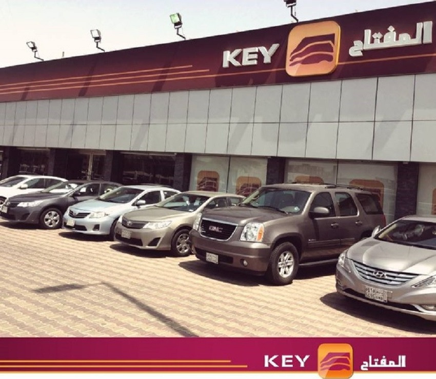 المفتاح لتأجير السيارات