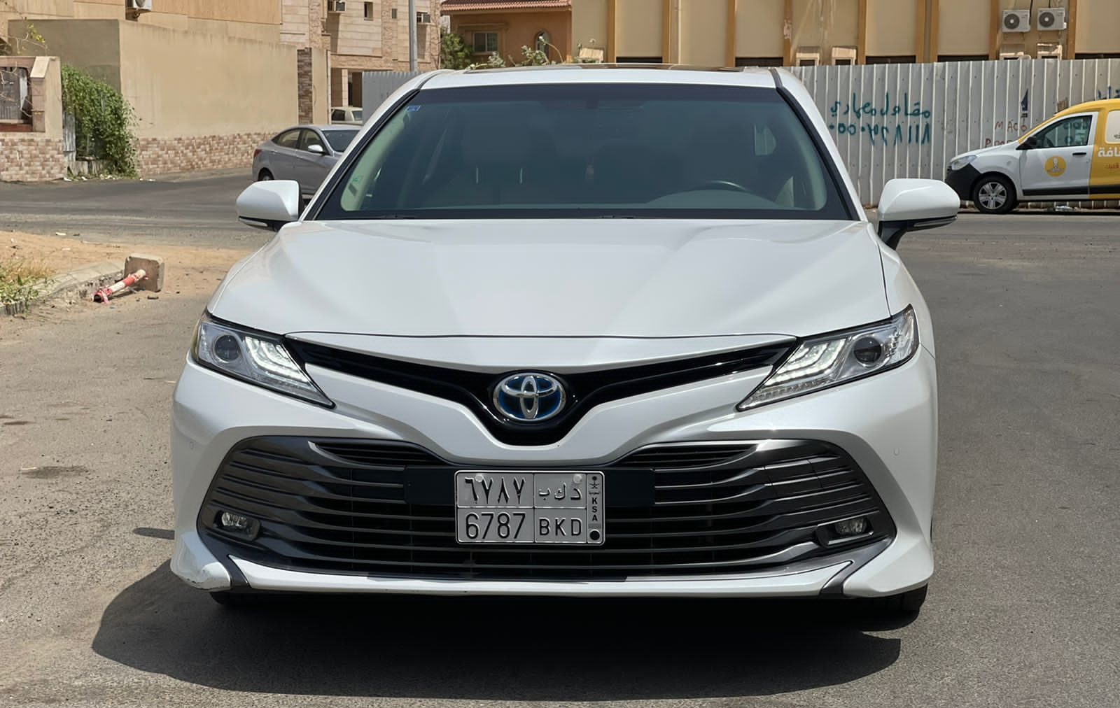 سيارة تويوتا كامري
