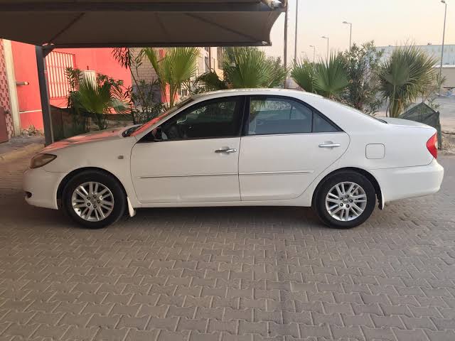 سيارة بحدود 10 آلاف ريال حراج